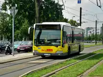 Mercedes-Benz O 530 I (Citaro) auf der Linie 164 nach S-Bahnhof Berlin-Kaulsdorf am S-Bahnhof Berlin Adlershof.(8.8.2014)
