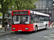 Mercedes-Benz O 405 N (Niederflur-Stadtversion) als SEV für die S-Bahnlinien 5,7 und 75 Richtung Berlin Ostbahnhof am S+U Bahnhof Berlin Friedrichstraße.(8.8.2014)

