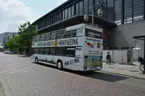 B-A 9810 steht am 08.07.2014 am Zoo in Berlin.