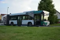 In Sommerlicher Abendstimmung steht P-AV 966 in Alt-Golm.Aufgenommen am 10.07.2014