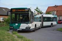 In der Wendeschleife in Alt-Golm steht der Volvo 7700 der VIP. Aufgenommen am 10.07.2014 (P-AV 966).