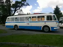 Škoda 706 RTO war ein Omnibus des tschechoslowakischen Nutzfahrzeugherstellers Škoda. Er wurde in verschiedenen Versionen von 1959 bis 1977 produziert. Dieser Bus wurde 1960 hergestellt. Hubraum ist 11783 ccm, leistete der Motor 117,6 kW, Höchstgeschwindigkeit 75 km/h. Hlohovice am 2.8.2014.