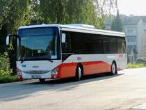 IVECO-Crossway, im Einsatz für den OOEVV, steht in Ried i.I. für den nächsten Einsatz bereit; 140803