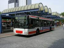 MAN , Wagen 9808, Linie 356 von Bochum Hbf. nach BO Stiepel.
(29.05.2008)