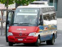 Stadtbus Chur - Kleinbus Mercedes CDI 416  GR 97517 bei der Bushaltestelle vor dem Bahnhof in Chur am 25.05.2008