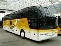 Postauto - NEOPLAN Starlinier GR 159348 in der Halle der Postautohaltestelle von Chur anl�sslich der 150 Jahr Feier der Rheintallinie am 25.05.2008
