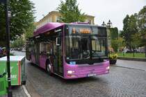 BYF 543 ist am 08.09.2014 auf der Linie 5 nach Hovsta unterwegs.