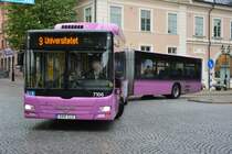 Da kommt XRM 323 um die Ecke gefahren. Aufgenommen am 08.09.2014.