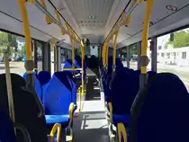 Innenraum eines Mercedes-Benz Citaro C2 Ü von vorne aus. Aufgenommen am 17.09.2014.