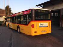 Mercedes Citaro BL 170'163 (2001) von Postauto Regie Laufen am 16.9.14 in Nunningen bei der Garage.