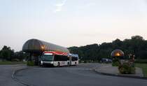 Nova Bus LFX der WEGO Niagara Falls, aufgenommen im August 2012 in Niagara Falls, Ontario / Kanada.  