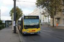 Berlin BVG Buslinie 256 (Mercedes Benz-Citaro 4064) Siegfriedstrasse (Hst. Betriebshof Lichtenberg) am 15. Oktober 2014.