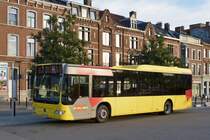 . Mercedes Benz Citaro des TEC, gesehen am Bahnhof in Lüttich am 18.10.2014.