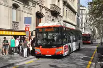 TMB, Barcelona. Irisbus/Castrosua CS40 City Versus CNG (Nr.1384) in Gran Via-Pau Claris. (21.10.2014)