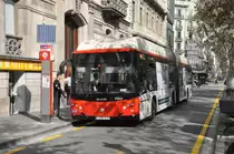 TMB, Barcelona. MAN/Castrosua CS40 City Versus A CNG (Nr.6033) in Gran Vía-Pau Claris. (21.10.2014)