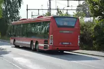Am 13.09.2014 fährt dieser Scania OmniLink (CHZ 600) am Bahnhof in Södertälje.