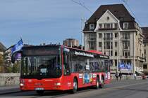 MAN lions City von Südbadenbus auf der Linie 38 überquert die Mittlere Rheinbrücke. Die Aufnahme stammt vom 15.10.2014.
