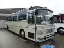 Reisebus Oldtimer Jonckheere auf einem Parkplatz eines Einkauf Center in Bern Brünnen am 25.10.2014