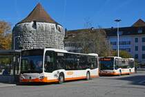 BSU: Die neuen Mercedes CITARO Nr. 94 und Nr. 87 bei einem Halt auf dem Amthausplatz Solothurn vor der Kulisse des Burristurms, Muttiturms oder Kultturms wie er genannt wird am 8. November 2014.
Foto: Walter Ruetsch 