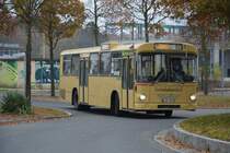 B-BZ 1957H auf alter Linie E unterwegs. Aufgenommen am 09.11.2014 Albert-Einstein-Ring Kleinmachnow. Zu sehen ist ein Büssing E2H.