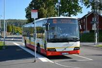 CEO 820 (Volvo 8700) steht am 15.09.2014 am Hafen von Gränna. 