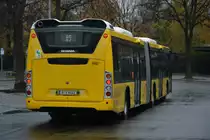 Scania Citywide der BVG mit dem Kennzeichen B-V 4432 auf der Linie X9 am Bahnhof Zoo. Aufgenommen am 19.11.2014.