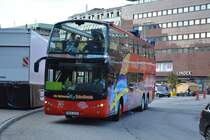 BRO 300 (Ayats) auf Sightseeing Tour durch Stockholm. Aufgenommen am 16.09.2014 Sergels torg.
