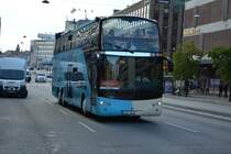 RJH 922 (Ayats) auf Sightseeing Tour durch Stockholm. Aufgenommen am 16.09.2014 Sergels torg.