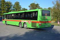 XGC 857 auf der Linie 805 nach Trosa am 16.09.2014 Bahnhof Nyköping.(Volvo 8500)