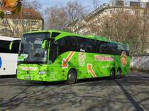 Ein MB Tourismo L von Mein Fernbus (Fa.Huber-Reisen) am Berliner ZOB, 23.11.14