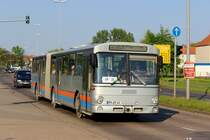 24.04.2014 der letzte noch verbliebene O305G der Firma Buschmann & Winkelmann auf der Ottow-Sidow-Straße in Brandenburg an der Havel. (ex Schniering, Diepenau; ex DB Bahnbus) 
