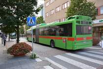 XWF 926 unterwegs in Eskilstuna Innenstadt am 17.09.2014. Aufgenommen wurde ein Volvo 8500 CNG.
