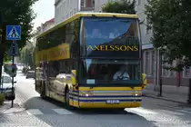 AX 20 (VanHool T 927) auf der Durchfahrt durch Eskilstuna am 17.09.2014.
