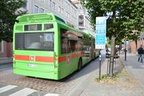 XWF 936 unterwegs in Eskilstuna Innenstadt am 17.09.2014. Aufgenommen wurde ein Volvo 8500 CNG.
