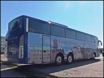 Scania OmniExpress von Frst-Reisen/Weltenbummler aus Deutschland im Stadthafen Sassnitz am 10.08.2013