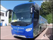 Scania OmniExpress von F�rst-Reisen/Weltenbummler aus Deutschland im Stadthafen Sassnitz am 10.08.2013