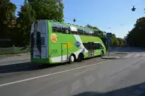 DKJ 992 (Ayats) auf Stadtrundfahrt am 18.09.2014 Stockholm Djurgårdsvägen.
