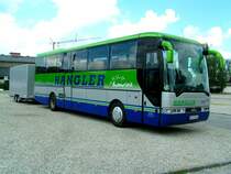 MAN mit EinachsTandemanh�nger ist am Messegel�nde in RIED i.I. abgestellt; 080615