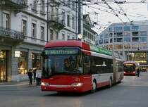 STADTBUS WINTERTHUR: SOLARIS TROLLINI 18 Nr. 171 vor dem Bahnhof Winterthur am 10. Dezember 2014.
Foto: Walter Ruetsch