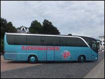 Setra 415 HD von Schumacher aus Deutschland im Stadthafen Sassnitz am 12.08.2013