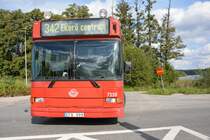 EFB 999 (Volvo 8500?) auf der Linie 342. Aufgenommen am 18.09.2014 Bryggavägen Ekerö.