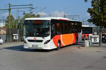 DJG 637 auf der Linie 46 am Bahnhof Norrköping am 19.09.2014. Aufgenommen wurde ein Volvo 8900.

