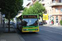 08.08.2014 ein O405GN2 (Baujahr 1996) der Stadtwerke Schweinfurt am Main, in der Luitpoldstraße - Gericht.