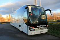 Setra 517 HD, Intertours Avenches, décembre 2014 
. Intertours, qui a repris les activités de Croisitours (avant Badan Voyages !), possède 2 Setra 517 HD en plus dans sa flotte !