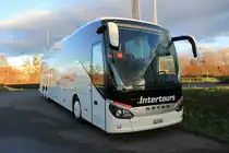Setra 517 HD, Intertours Avenches, décembre 2014 
. Intertours, qui a repris les activités de Croisitours (avant Badan Voyages !), possède 2 Setra 517 HD en plus dans sa flotte !