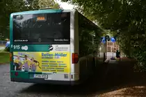 P-AV 915 steht als Linie 692 in Bornim und wartet auf seine Abfahrt in die Innenstadt von Potsdam. Aufgenommen am 24.09.2014 Mercedes Benz O530.
