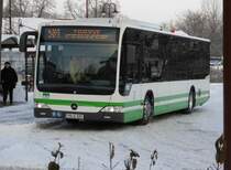 PM-E 225 vom Typ MB O 530 II Ü auf PlusBus 581 nach Brandenburg am Bad Belziger Busbahnhof, 29.12.14 