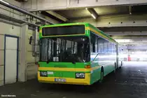 05.08.2014 Schweinfurt, im Stadtwerke SW-Verkehr Depot in der Bodelschwinghstraße.
Wagen 43 steht in der Halle und wird während der Ferienzeit nicht benötigt. Im Dezember 2014 verließ der Mercedes-Benz O405G als letzter hochfluriger Bus bei den Stadtwerken Schweinfurt den Bestand.

Von 1993 bis 2005 war der Bus bei der VWG Oldenburg als Wagen 144 unterwegs. (OL-CZ 479) 
Von 2005 bis 2006 war er bei Firma Langreder, Steimbke auf NI-NB 6 zugelassen.
