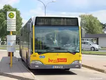 21. Juli 2014 - Berlin, Mittelstraße - Bahnhof Schönefeld. Der vorletzte zugelassene Citaro L der BVG ist noch immer Bestand.