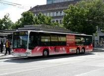 BGU / VB Biel - Mercedes 3 Achser Nr.15 BE 561743 unterweg fr die VB Biel auf der Linie 3N bei der Haltestelle vor dem Bahnhof in Biel/Bienne am 14.06.2008